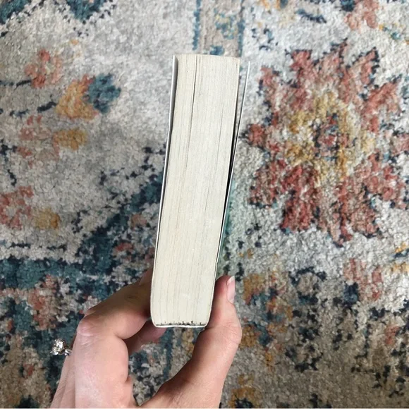 The Woman in Cabin 10 by Ruth Ware Paperback Book - Picture 4 of 6